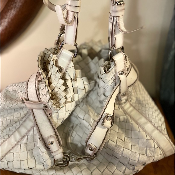 millysmind Handbags - Large White WOVEN ITALIAN LEATHER BAG